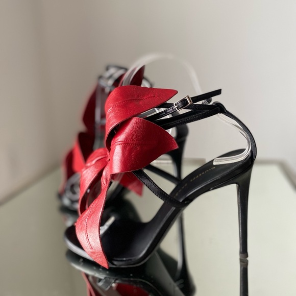 New GIUSEPPE ZANOTTI Floral-appliquéd Leather lilium Sandals Red 38 $1,895 - Picture 11 of 13